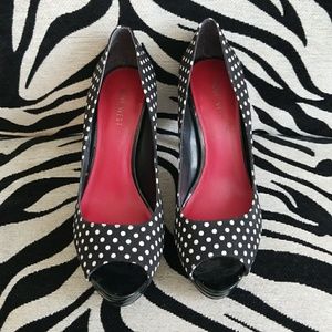 Adorable Nine West polka dot heels